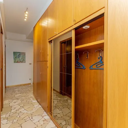 Apartman L'antico Casolare - Near Prada Foundation - M3 Milánó